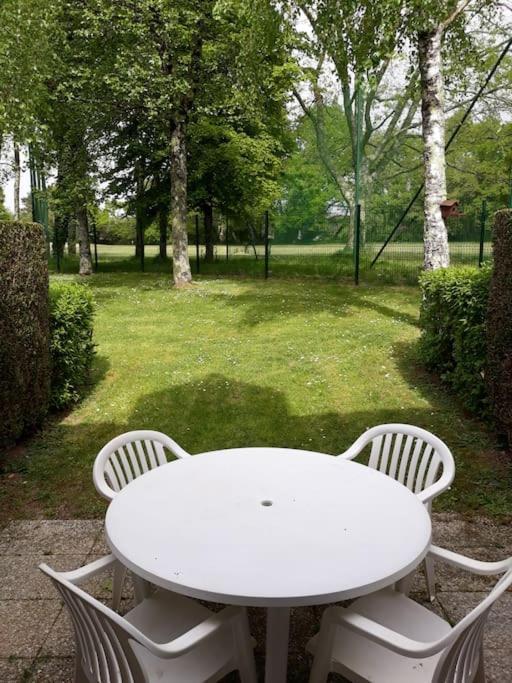 Les Cottages Du Golf A Ploemel Exterior foto